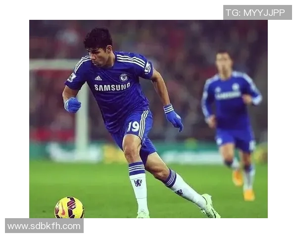 26号足球服球星的传奇故事与荣耀历程揭秘 26号足球服球星的传奇故事与荣耀历程揭秘